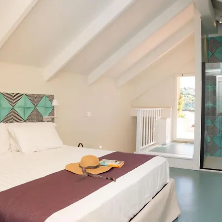 Borgo Mezzo Monte With Concierge, Panoramic Sea Views And Rooftop Jacuzzi By Feeling Italy شقة سورينتو